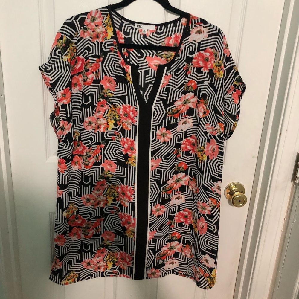 Daniel Rainn tunic